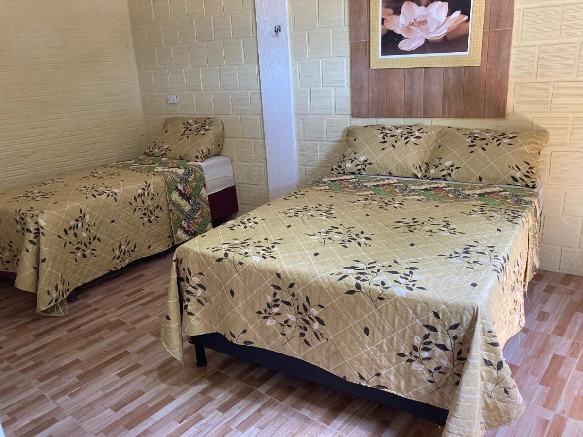 Pousada Vitoria Hotel Pitimbu  Buitenkant foto